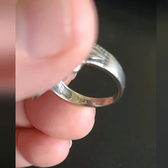 Gray Labradorite Silver Ring - Picture 7 of 8